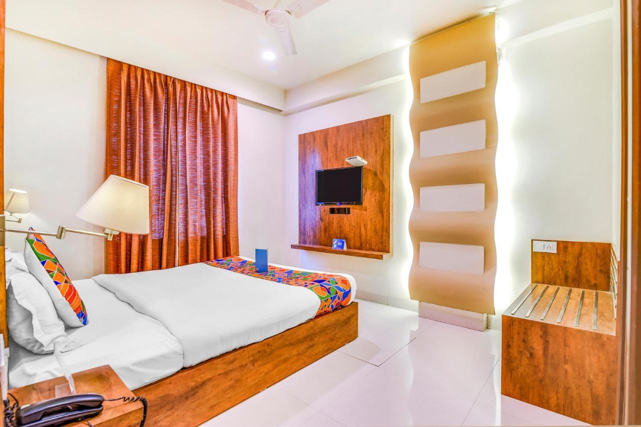 Fabhotel Arastu Nampally Haidarábád Kültér fotó